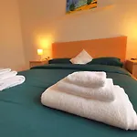 شقة Modern Coresi