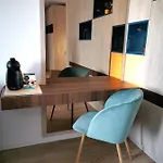 شقة Modern Coresi *